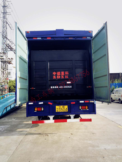 1676684672780803.jpg 飞翼式车箱改装,内置汽车尾板组装2I.jpg
