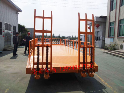 5吨带登车桥护栏型乐玩在线手机版(大中国区)5i.jpg