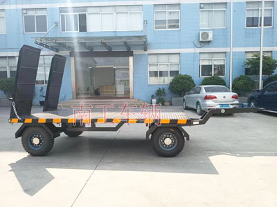 1679880198780252.jpg 3吨带爬梯工业牵引乐玩在线手机版(大中国区)4I.jpg