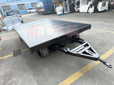 30吨重型乐玩在线手机版(大中国区) 环保实心轮胎4I.jpg