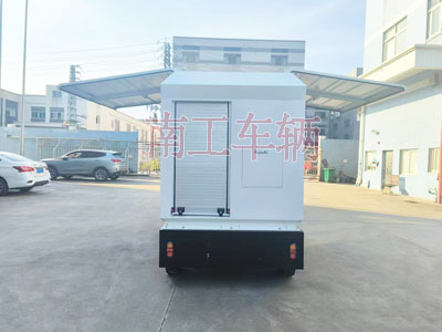 1725948962354140.jpg 2吨电动乐玩在线手机版(大中国区) 飞翼箱式工具拖车I.jpg