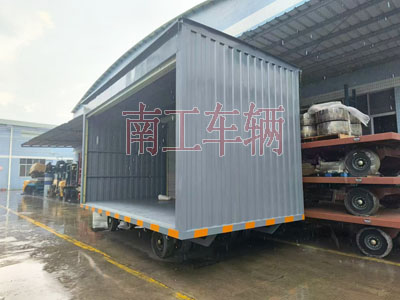 10吨箱式乐玩在线手机版(大中国区)两侧带卷帘门1I.jpg