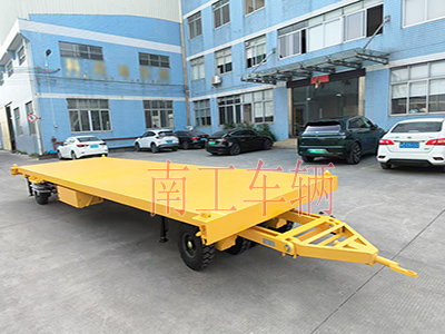 10吨乐玩在线手机版(大中国区)带液压支腿伸缩梯工具车3I.jpg